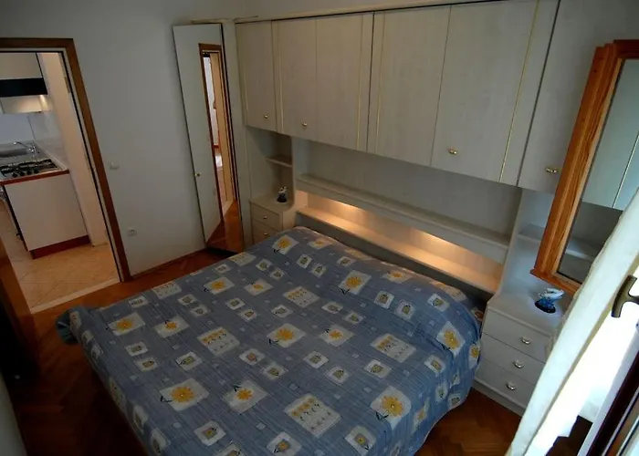 בית נופש Sikluh-128-4 *