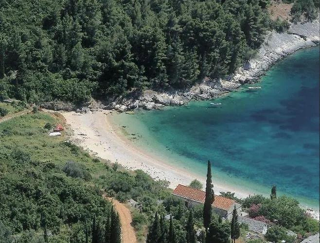 בית נופש Sikluh-128-4 *